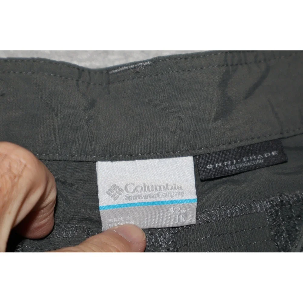 Columbia Cargo Shorts Mens 42 Gray Omni-Shade Sun Protection Hiking Outdoor